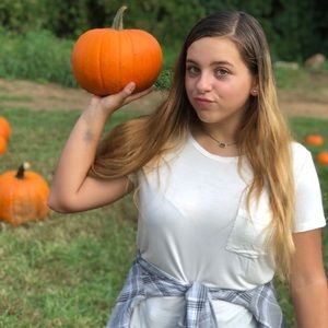 Meet your Posher, Isabella